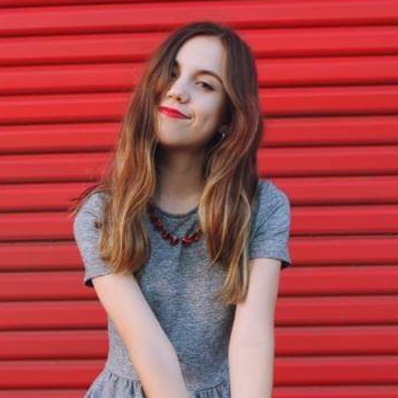 Popbasic Mimi Necklace in Red Crystal from the Rubi Collection NWT - Picture 3 of 5